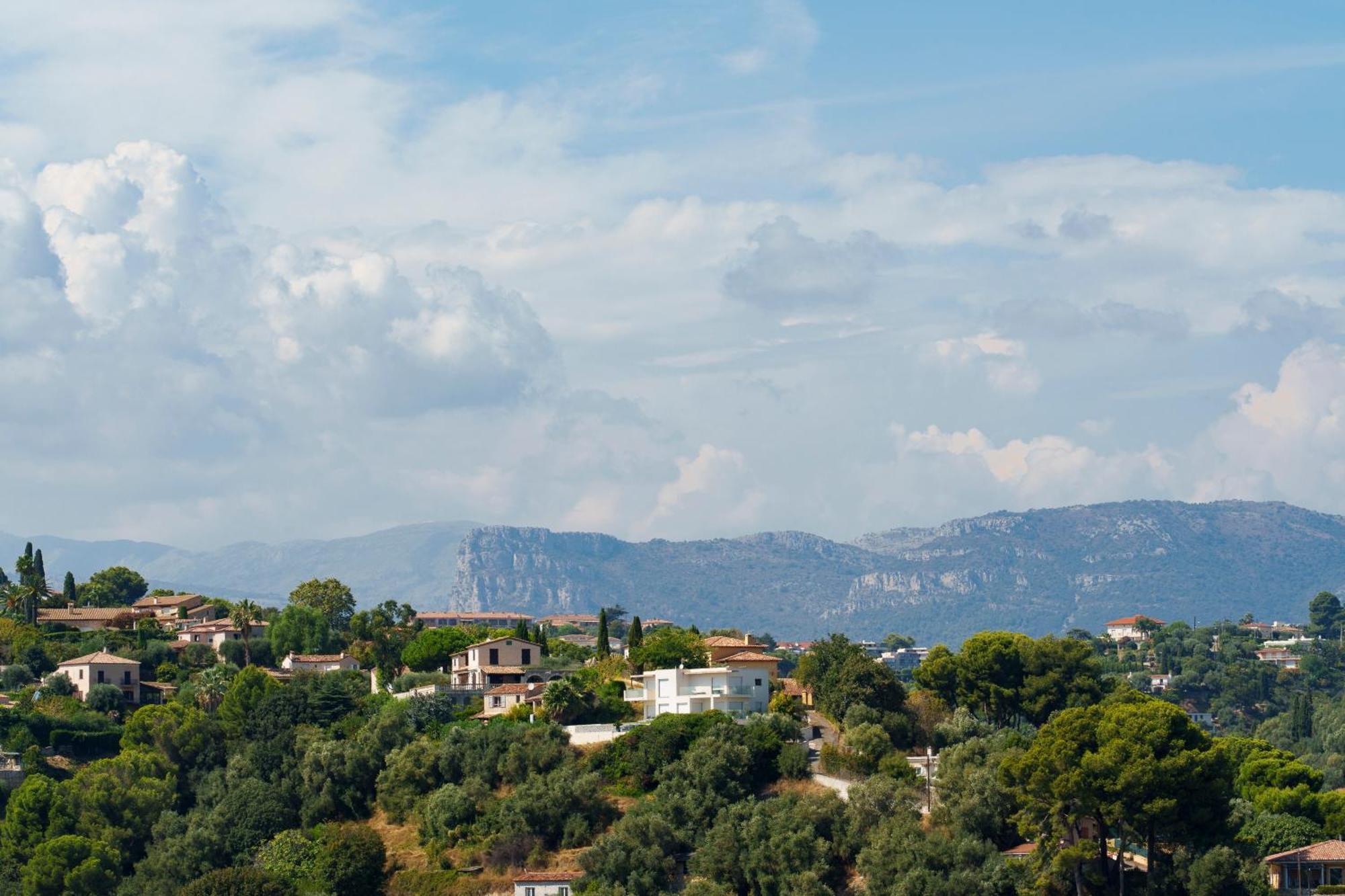 Renting - Abbaye - Luxury Penthouse Sea View Pool Tennis Parking Nizza